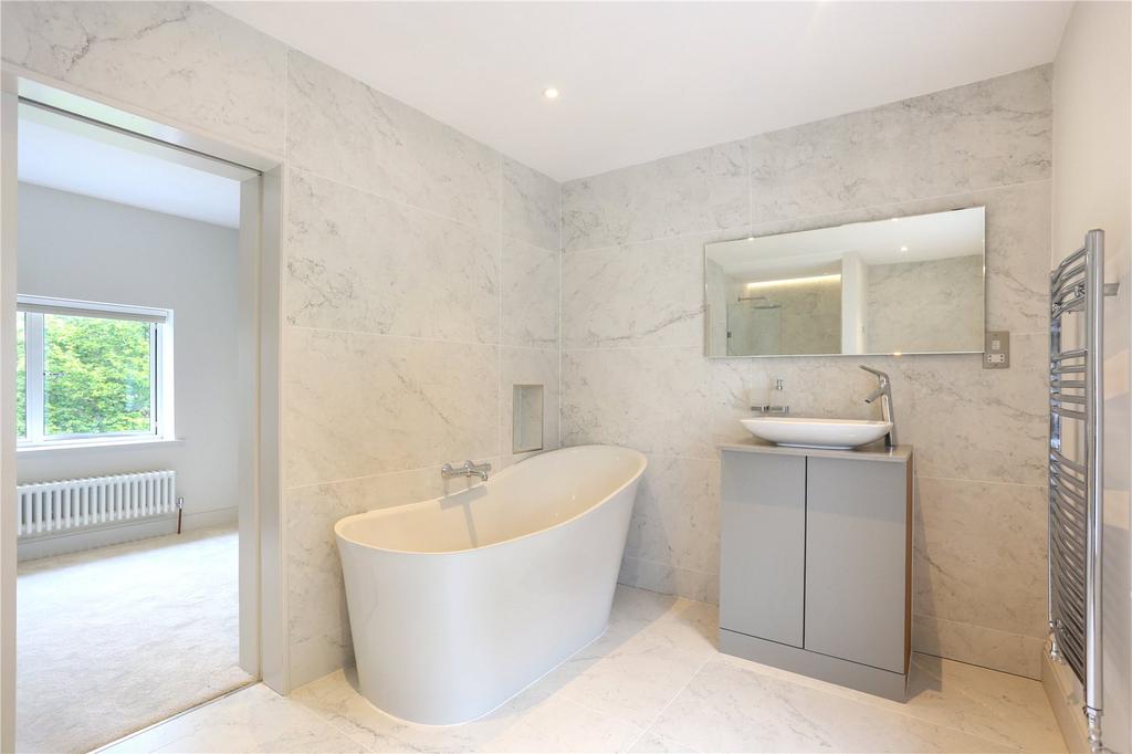 Bed 1 En Suite
