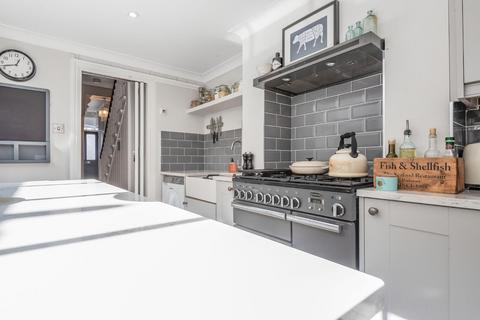 33 Artillery Terrace, Guildford, GU1 4NL