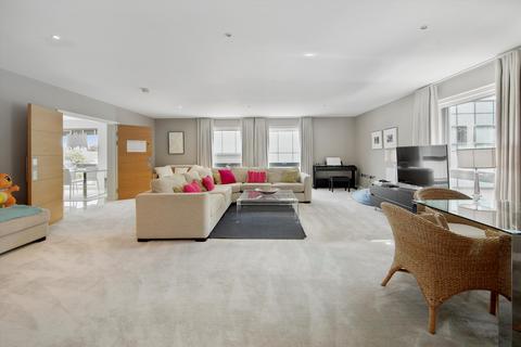 2 bedroom flat for sale, The Residence, 4 Alexandra Terrace, Guildford, Surrey, GU1.