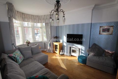 4 bedroom house to rent - Electric Avenue, Westcliff On Sea