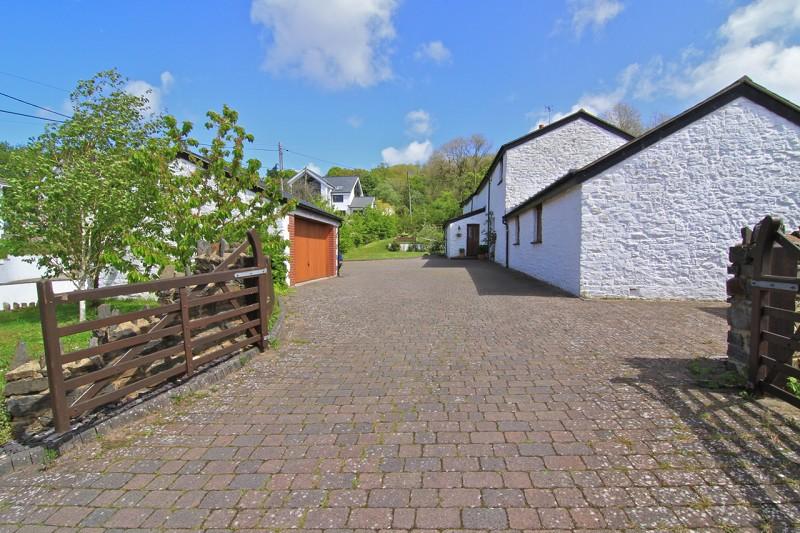 Cross Farm, Cross Common Road, Dinas Powys CF64 4TP 4 bed detached