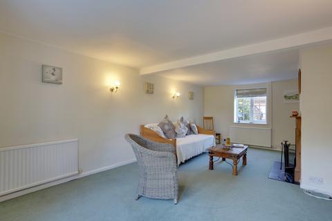 3 bedroom terraced house to rent, Post Office Row, Limpsfield Chart, Oxted, Surrey, RH8