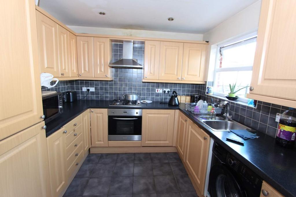 Worsley Place, Kingsway, Rochdale 3 bed terraced house £115,000