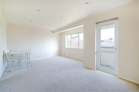 2 bedroom flat to rent, Vines Avenue, Finchley Central, N3