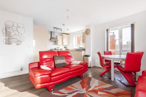 2 bedroom apartment to rent, Berryfields,  Aylesbury,  HP18