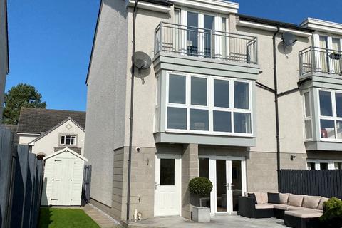 3 bedroom semi-detached house to rent, Woodlands Walk, Cults, Aberdeen, AB15