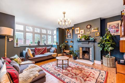 64 Kechill Gardens, Bromley, BR2 7NG