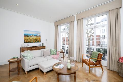 3 bedroom flat to rent, Marloes Road, Kensington, W8