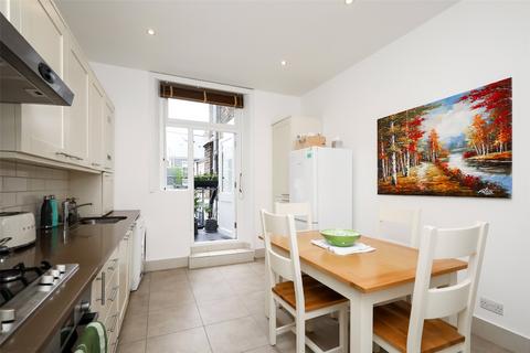 3 bedroom flat to rent, Marloes Road, Kensington, W8