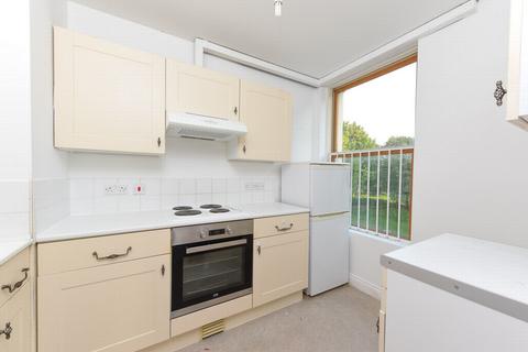 1 bedroom flat to rent, Lynchford Road, Farnborough, GU14