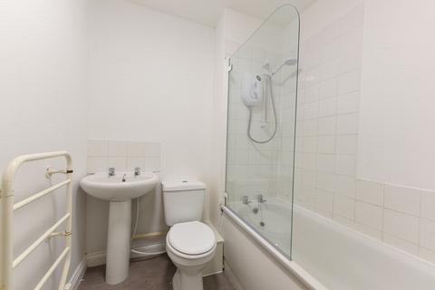 1 bedroom flat to rent, Lynchford Road, Farnborough, GU14