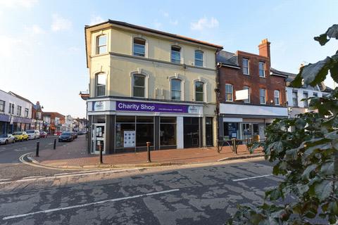 1 bed flat/apartment for rent in Lynchford Road, Farnborough, GU14