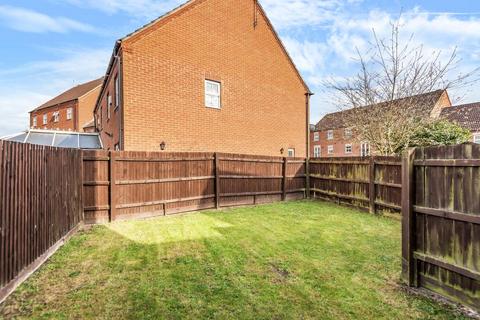 4 bedroom townhouse to rent, Slough,  Berkshire,  SL3