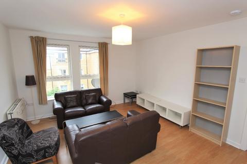 2 bedroom flat to rent, Dryden Gait, Pilrig, Edinburgh, EH7