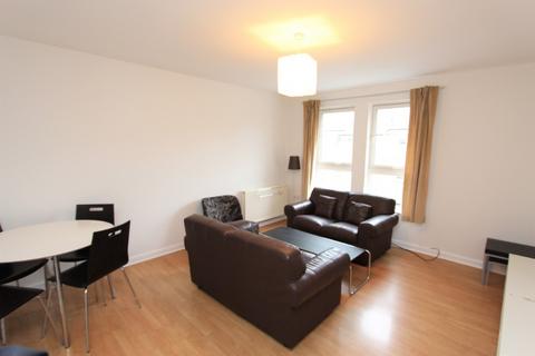 2 bedroom flat to rent, Dryden Gait, Pilrig, Edinburgh, EH7