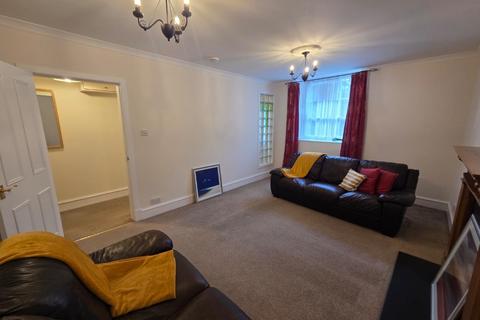 2 bedroom flat to rent, Albert Street, West End, Aberdeen, AB25