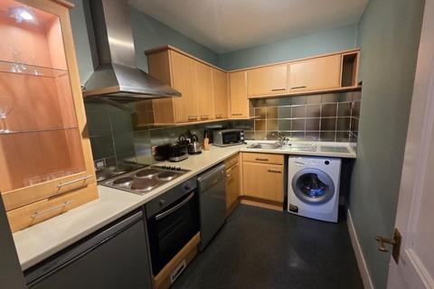 2 bedroom flat to rent, Albert Street, West End, Aberdeen, AB25