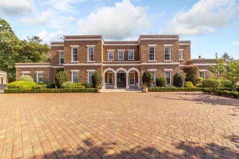 6 bedroom detached house for sale, Gorse Hill Road, Wentworth Estate