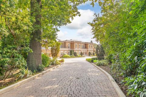 6 bedroom detached house for sale, Gorse Hill Road, Wentworth Estate