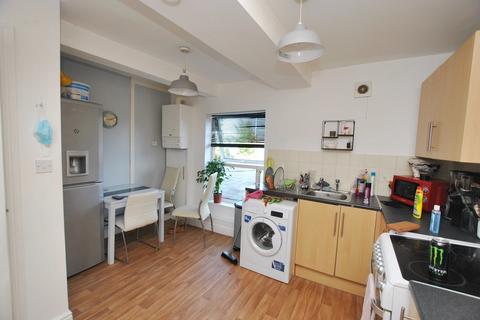 2 bedroom apartment for sale - Flat A, 70-72 Upper Bar, Newport, TF10 7AW.