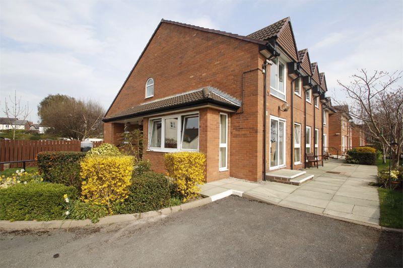 Dale Avenue, Heswall 1 bed apartment £92,500