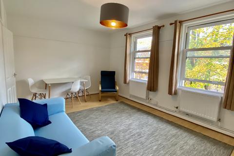 3 bedroom flat to rent, Lilford Road, London, SE5 9DZ