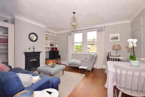 3 bedroom flat for sale - Grove Hill, South Woodford