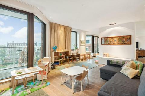 3 bedroom flat to rent, Thornwood Lodge, Thornwood Gardens, Kensington, London