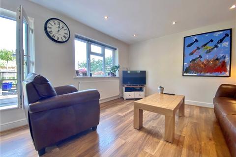 2 bedroom apartment for sale, Meadway, Twickenham, TW2