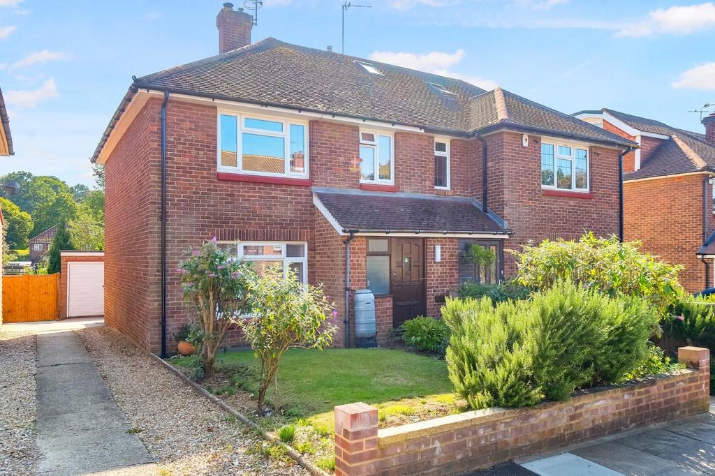 Cloonmore Avenue, Orpington 3 bed semi-detached house - £550,000