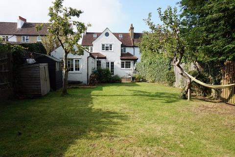 undefined, Banstead Village