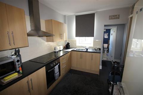 2 bedroom end of terrace house to rent, Aughton Road, Swallownest, Sheffield, S26 2BN