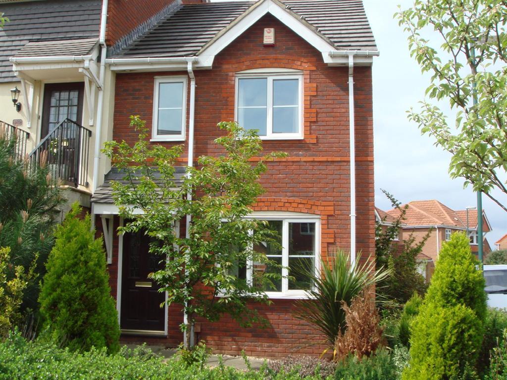 Colliers Break, Emersons Green, Bristol, BS16 7EE 3 bed end of terrace