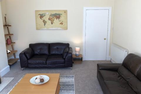 2 bedroom flat to rent, Holburn Street, City Centre, Aberdeen, AB10