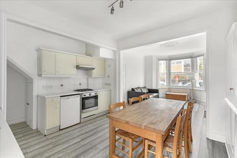 2 bedroom flat to rent, Kingwood Road, London, SW6