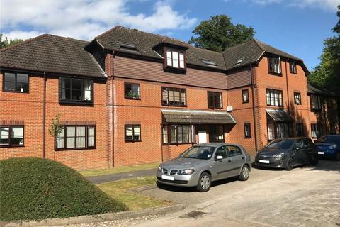 2 bedroom flat to rent, Limeway Terrace, Dorking RH4