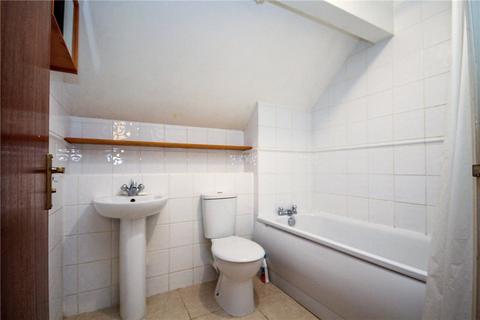 2 bedroom flat to rent, Limeway Terrace, Dorking RH4