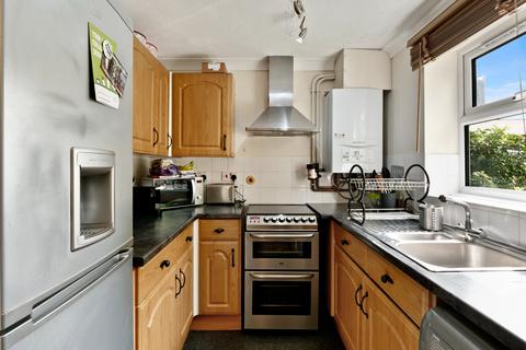 2 bedroom terraced house to rent, Stowage, London, SE8