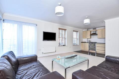 2 bedroom apartment to rent, Castlegate Road,  Richmond,  TW9