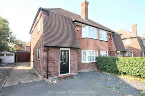 3 bedroom semi-detached house to rent, Claremont Avenue, New Malden