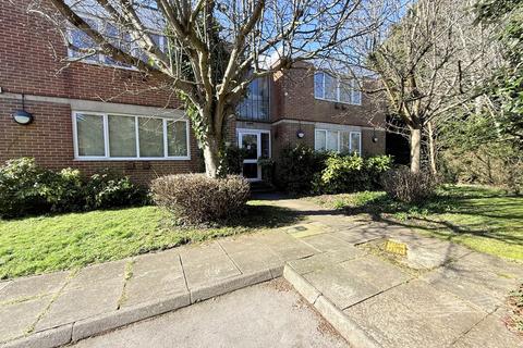 2 bedroom ground floor maisonette to rent, Ford Court, Beaulieu Road