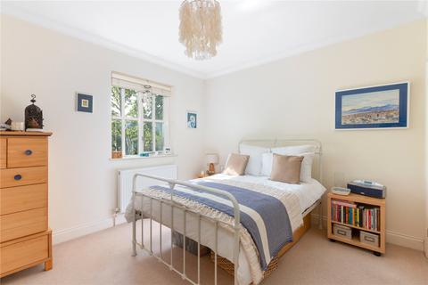 1c Robson Road, London, SE27 9LA