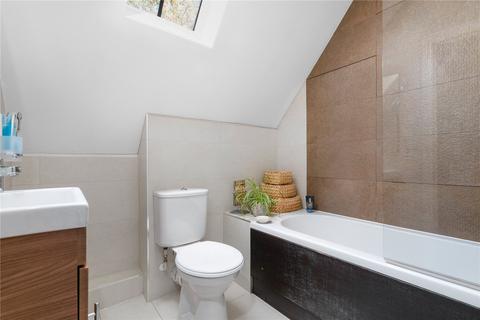 1c Robson Road, London, SE27 9LA