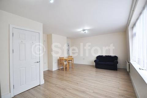 Studio to rent, Romford Road, London, E7
