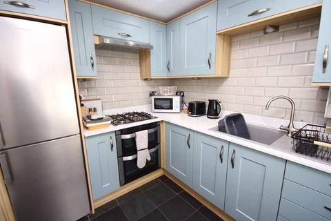 2 bedroom cottage for sale - Old Road, Conwy