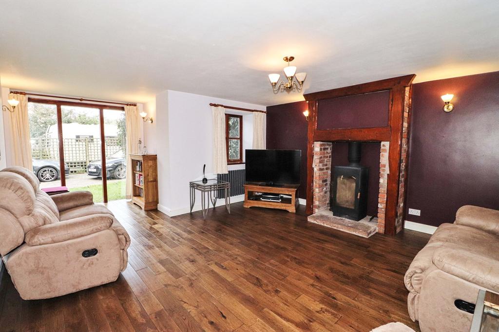 Brunstock, Carlisle, CA6 4 bed barn conversion for sale £300,000