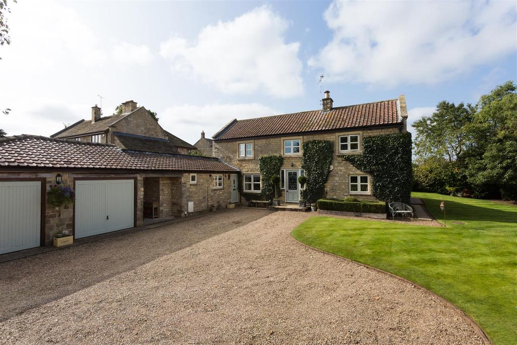 Ingmanthorpe Hall Farm, York Road, Wetherby 3 bed barn conversion £