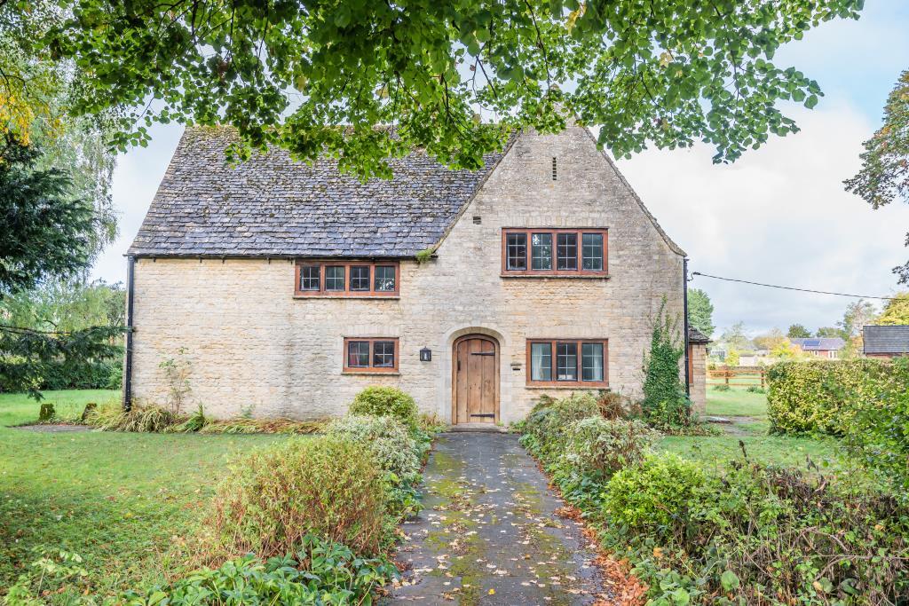 New Yatt Road, Witney, OX28 4 bed detached house £950,000