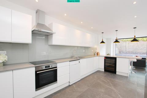 6 bedroom terraced house to rent, Lambert Road, London, SW2 5BB