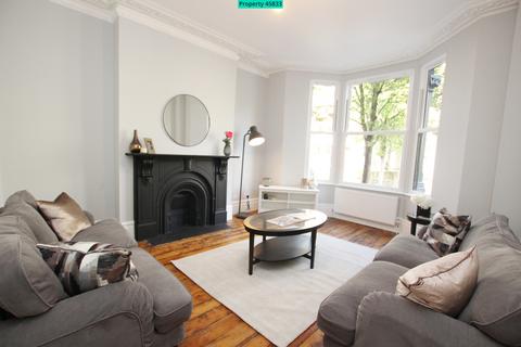 6 bedroom terraced house to rent, Lambert Road, London, SW2 5BB